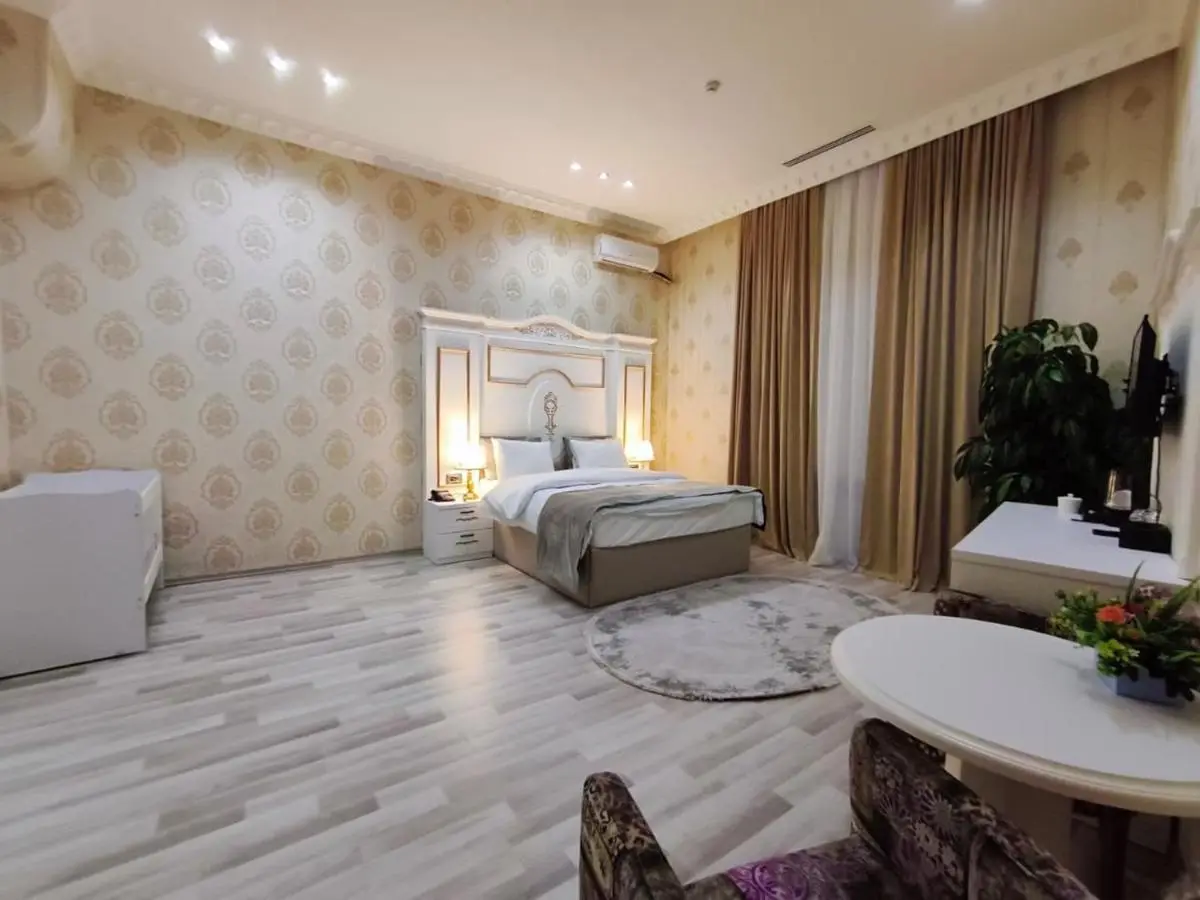 Nizami White Hotel City
