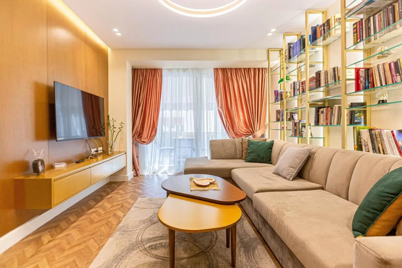 Tirana Center Fame House