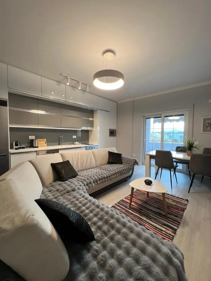 Tirana Gallery Apartment - City Center View
