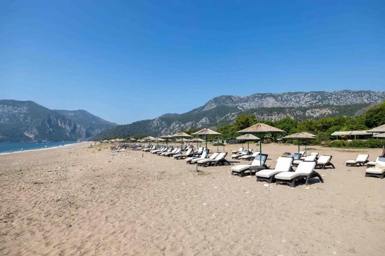 Etenna Beach Bungalows