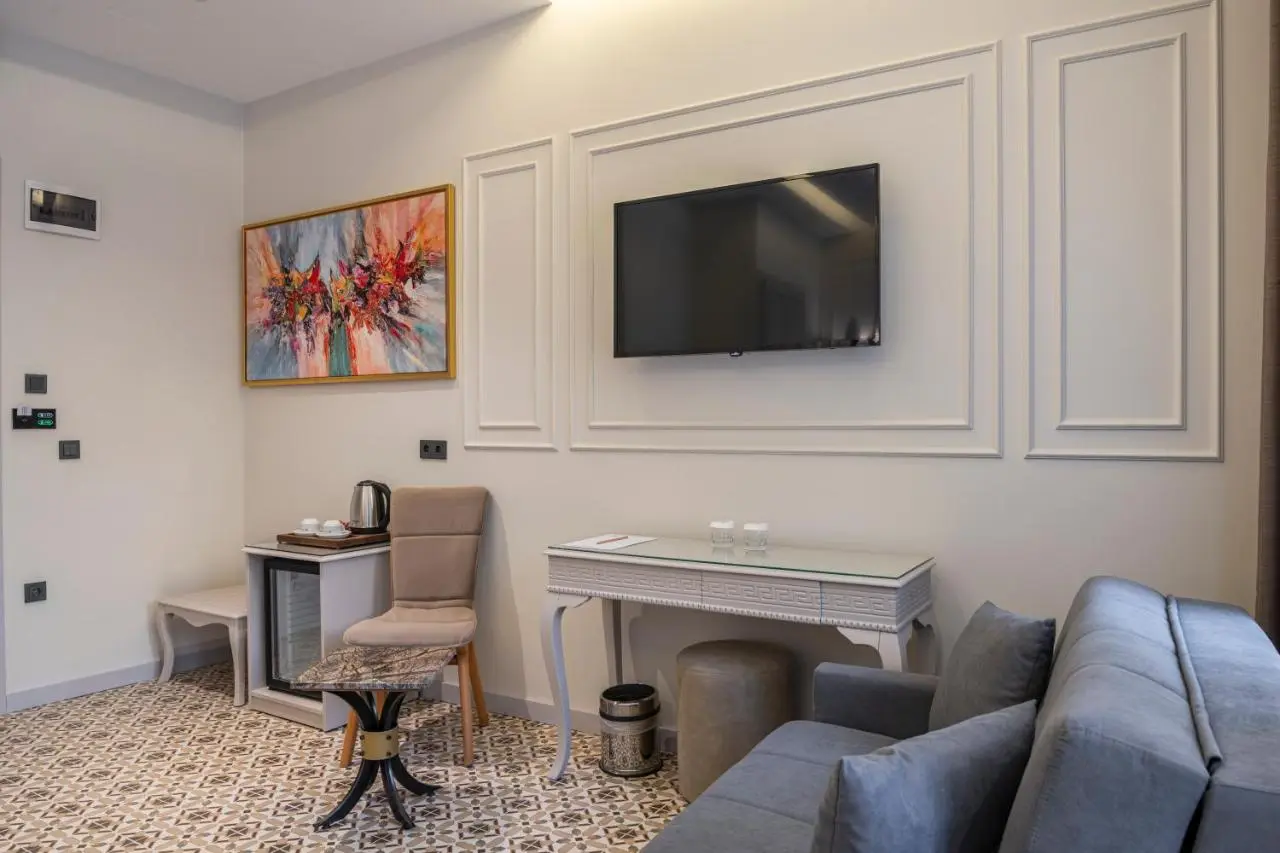 Pera Luna Premium Hotel