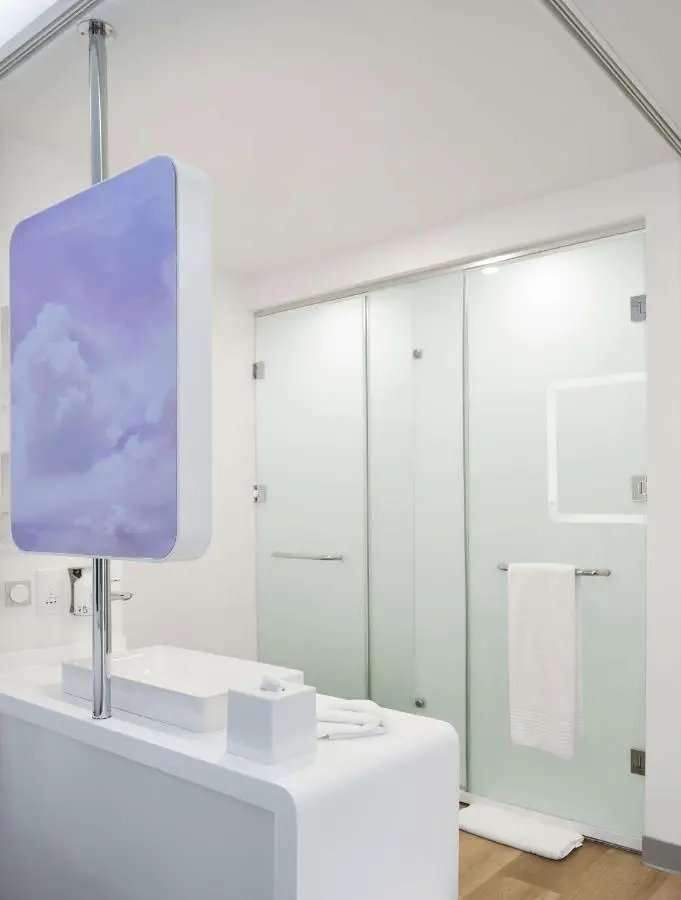 YOTELAIR Istanbul Airport, Duty free - International Transit area