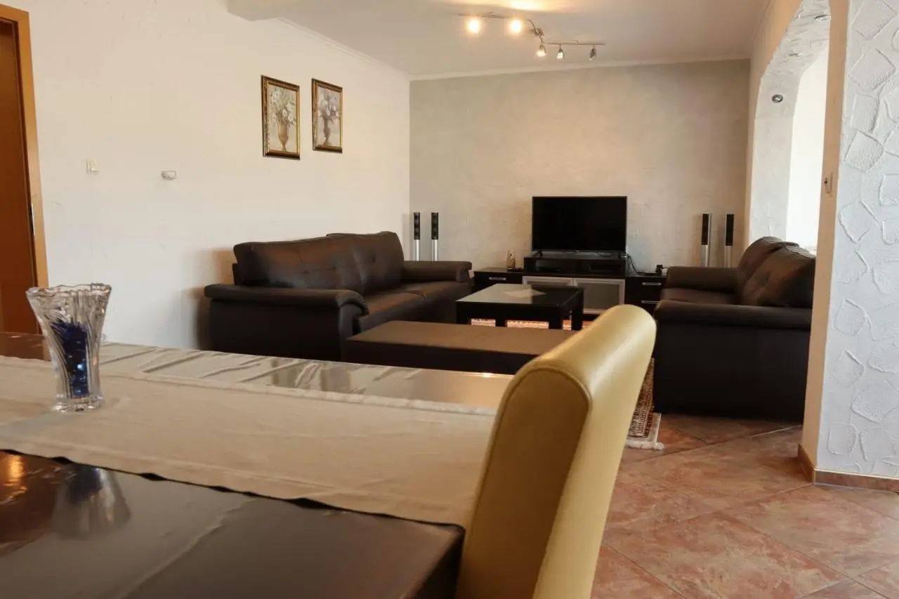 Apartments-Asquiro