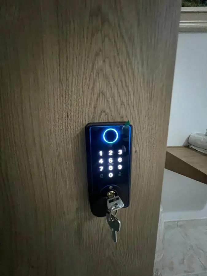 Sisterhood Hostel-Female Only