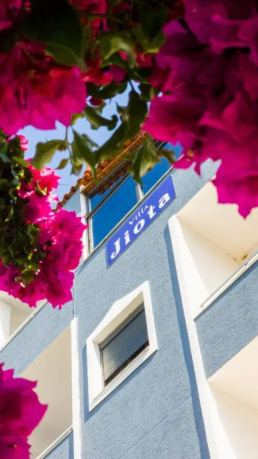 Villa JIOTA