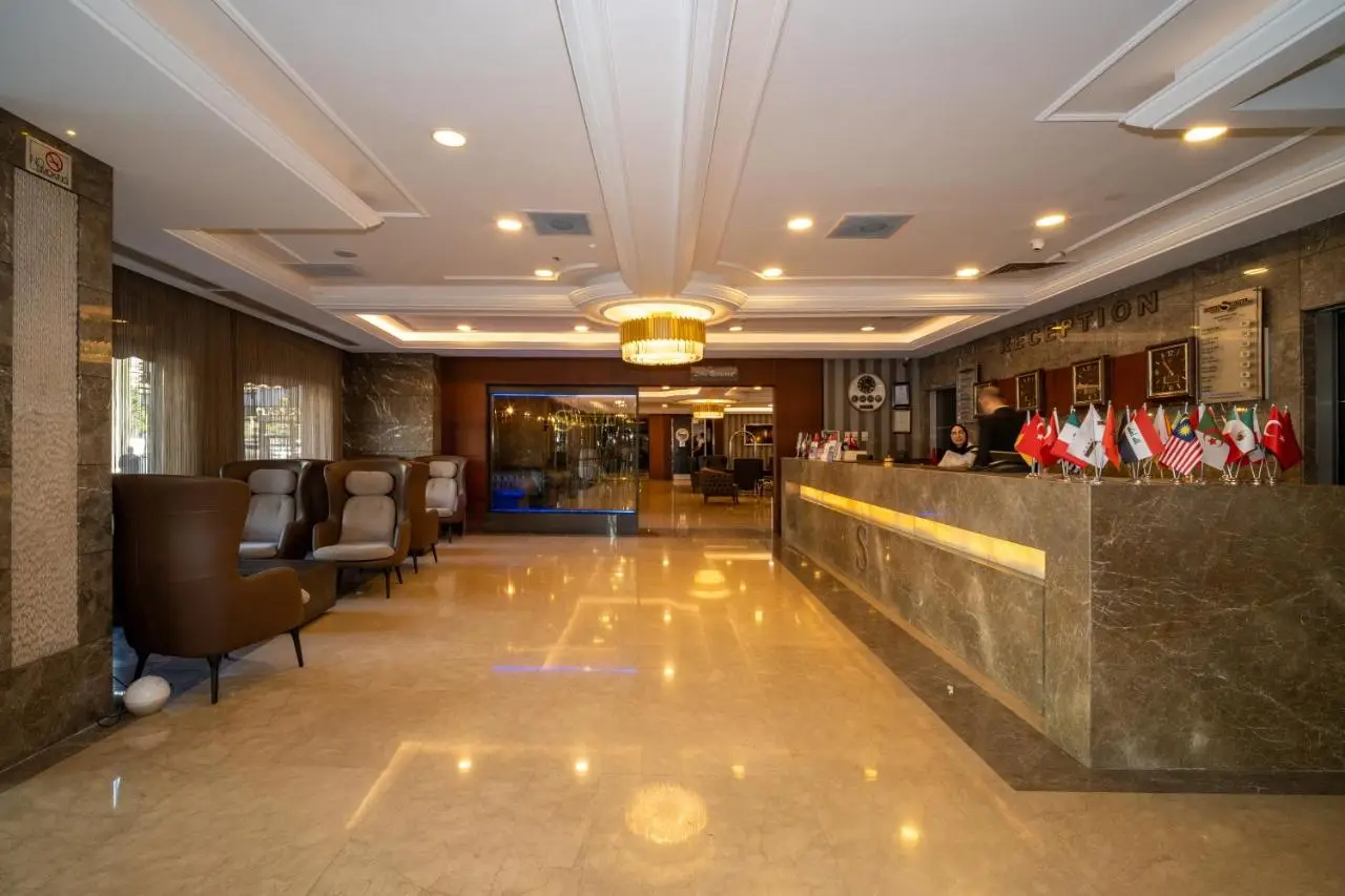 Grand S Hotel