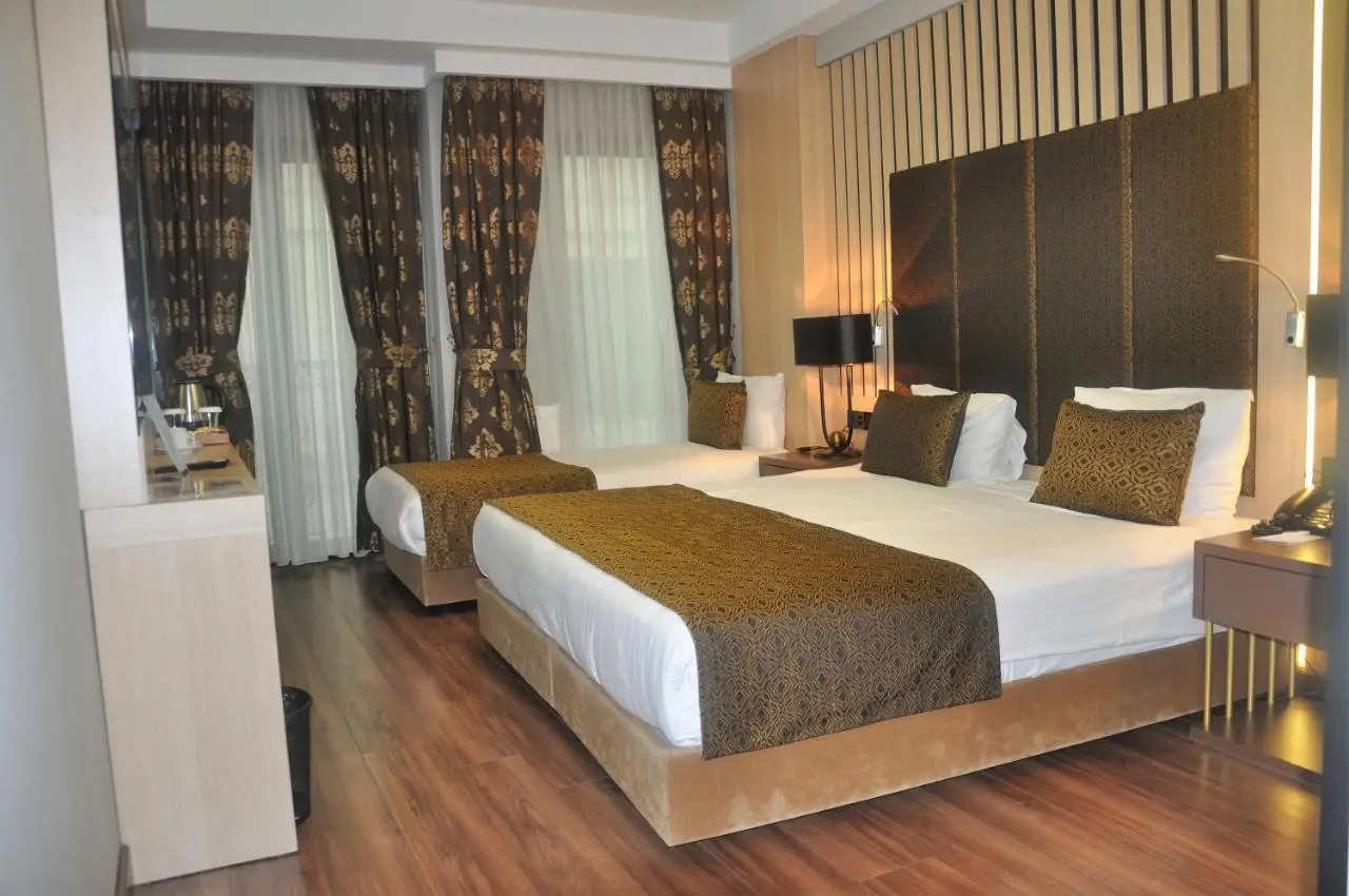 Pell Palace Hotel & SPA
