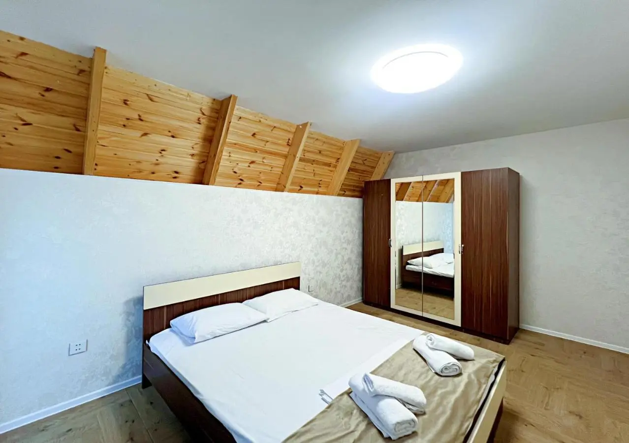 ES Dream A-Frame Cabin