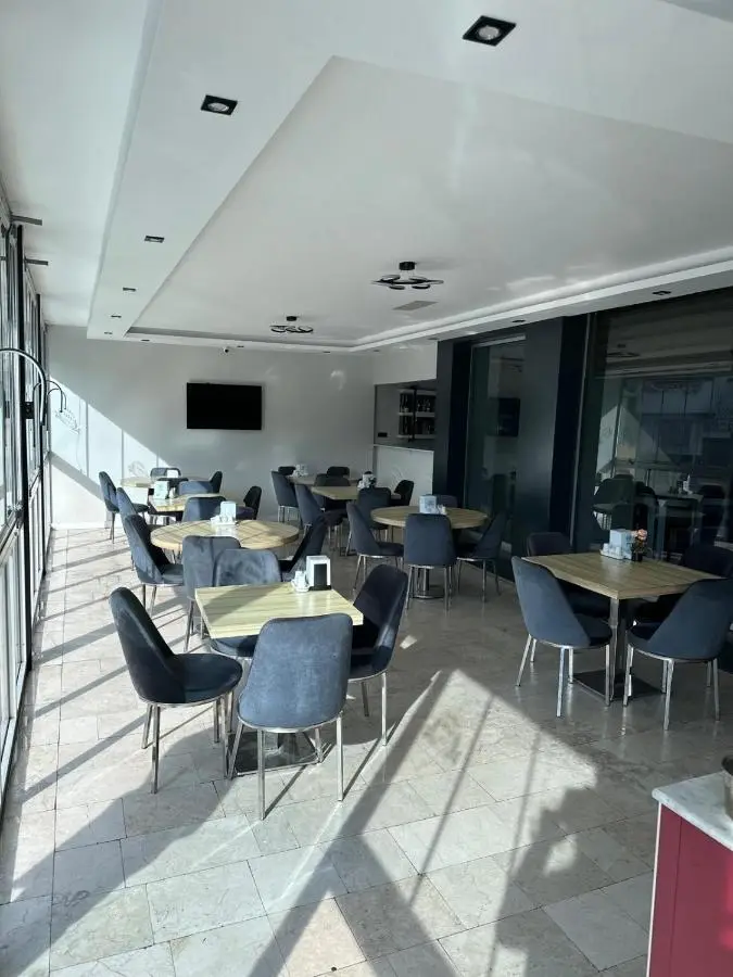 Grand Diamond Hotel