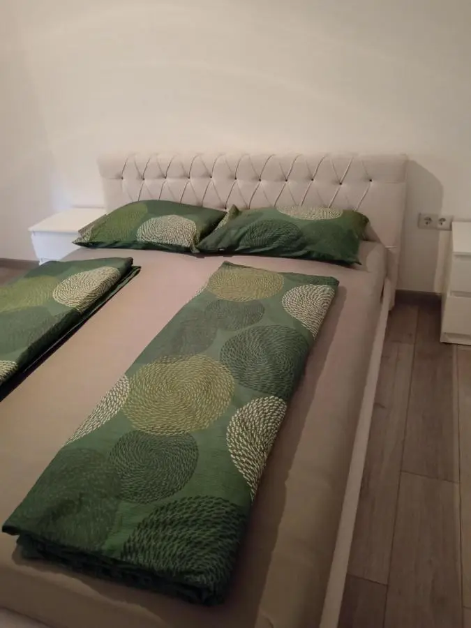 Sokak Apartman