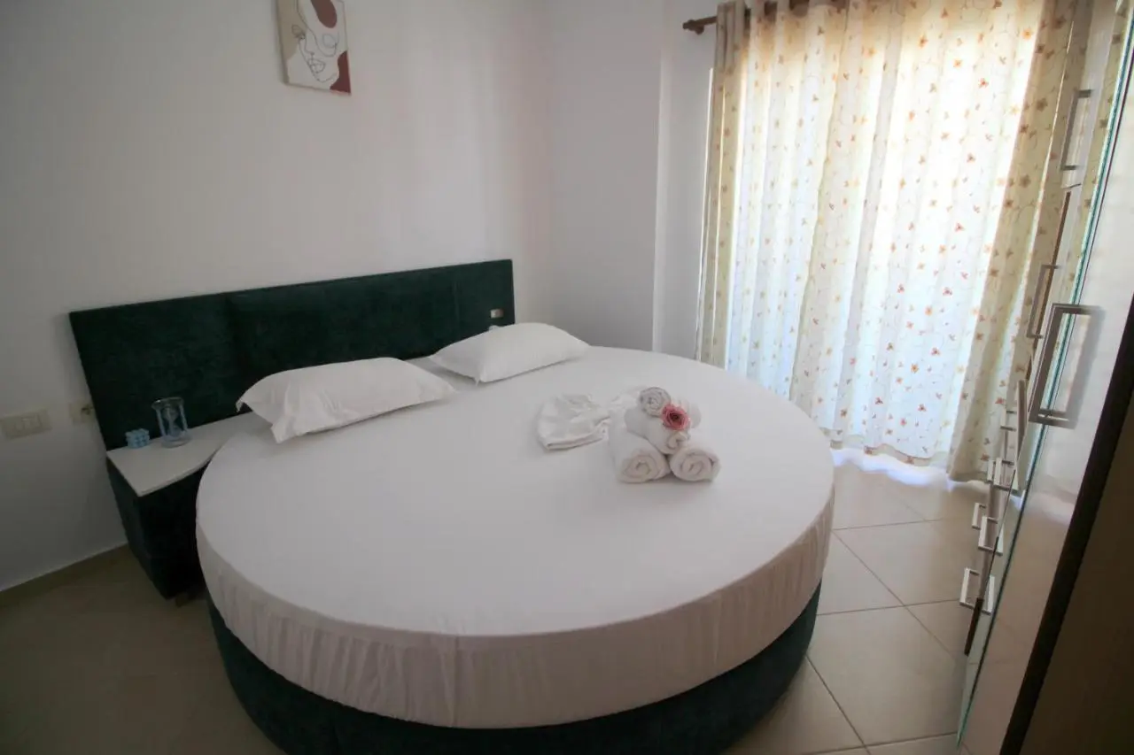 July Seaview Apartments