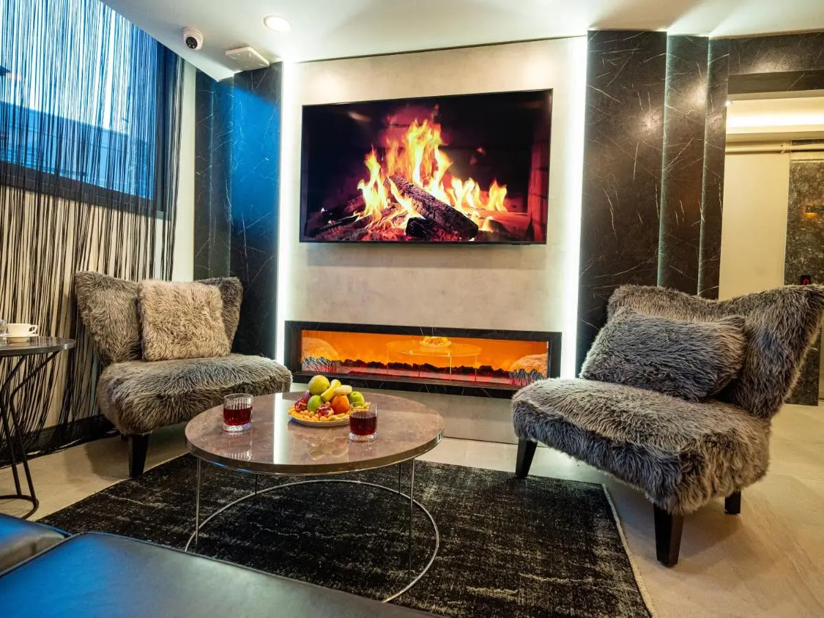 Modernlux Hotel