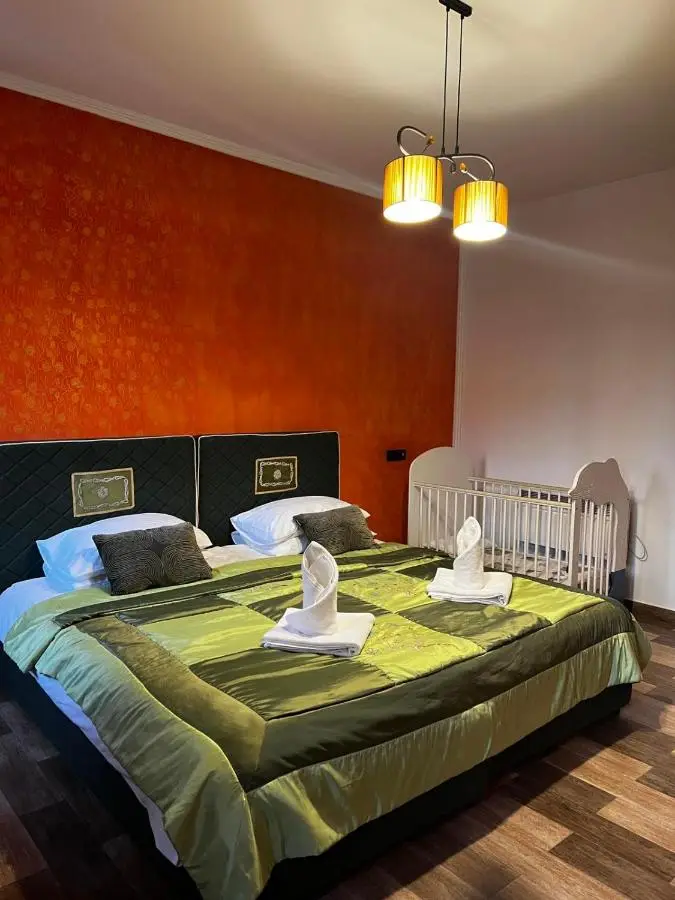MICHELE Hotel