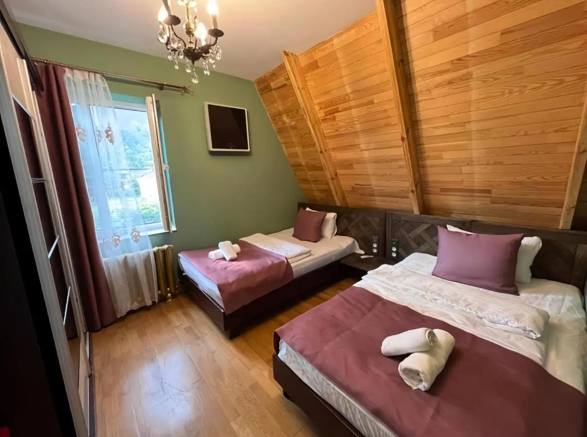 Trigon Villa Family , HOT POOL ,SAUNA,JACUZZI