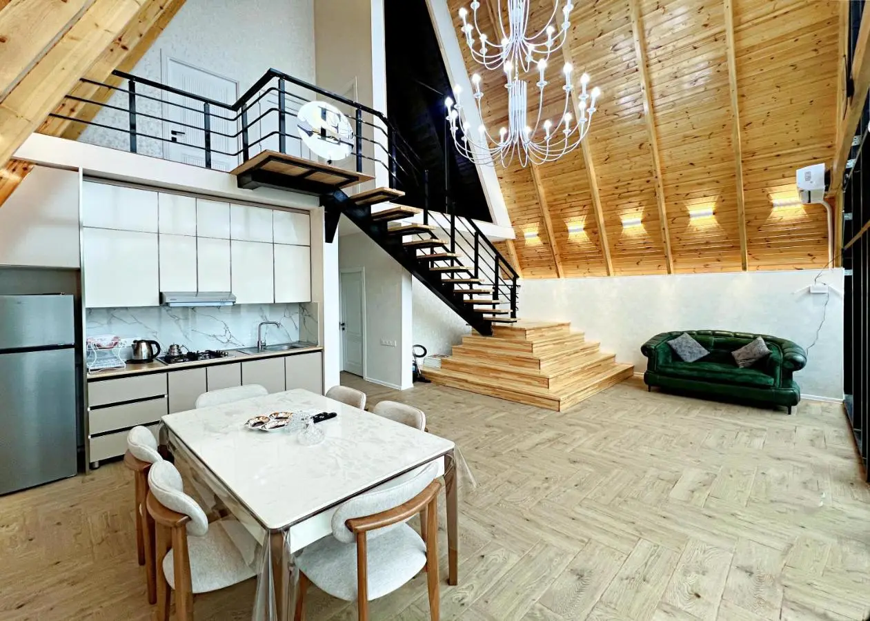 ES Dream A-Frame Cabin
