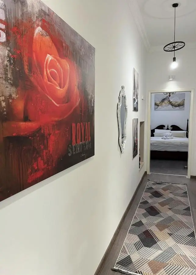 Main Street Retreat Apartment with Free Parking