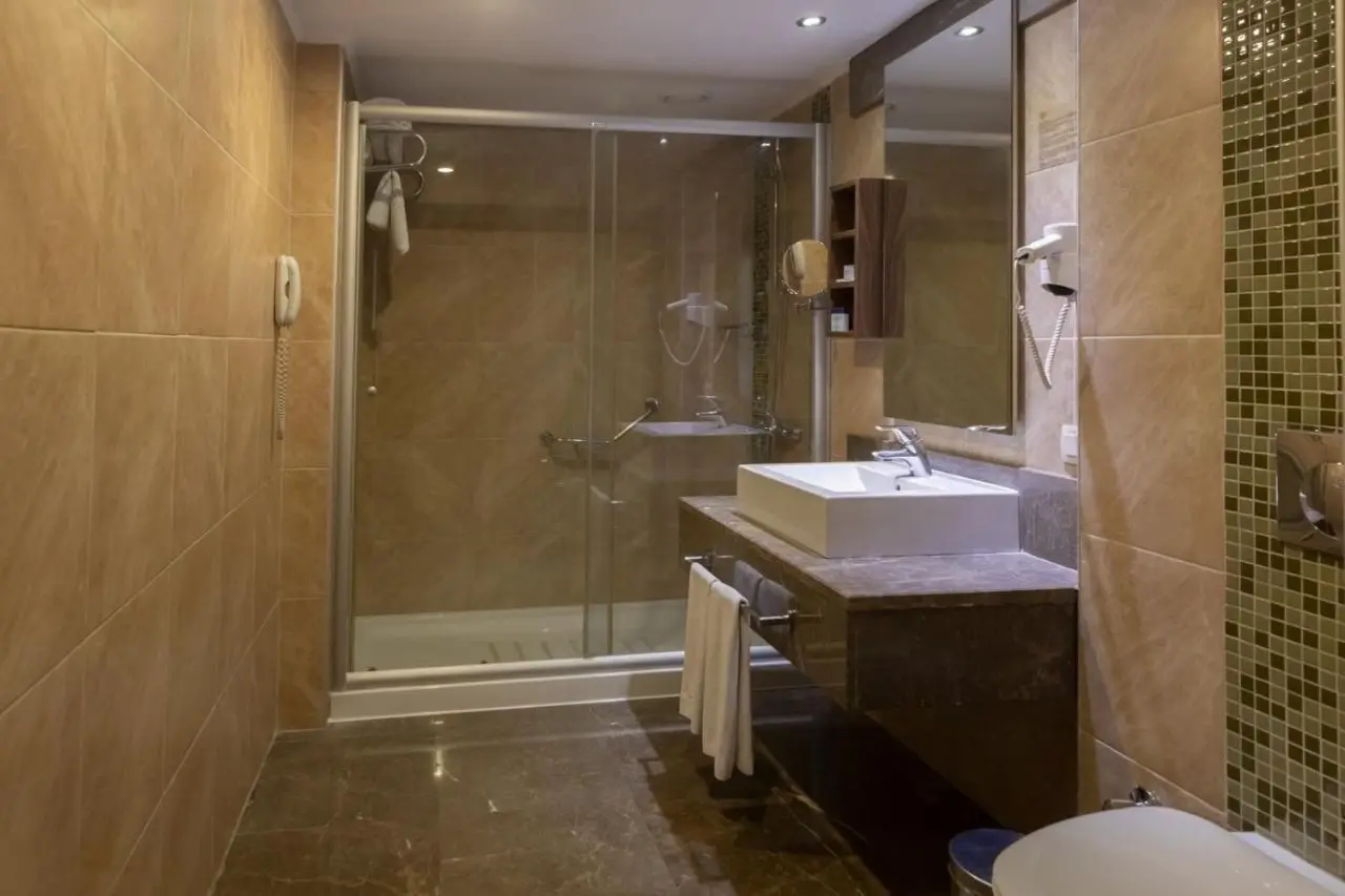 Kolin Hotel Spa & Convention Center