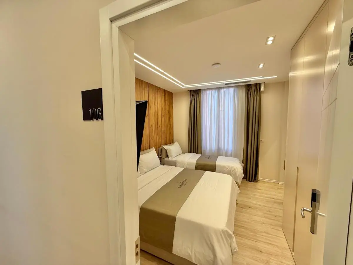 Downtown Hotel