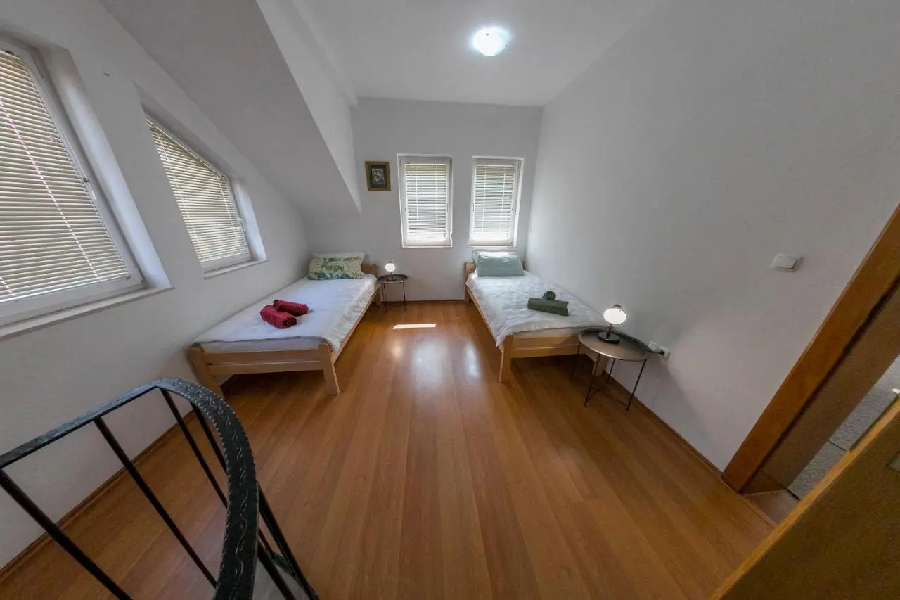 APARTMAN NAAJ