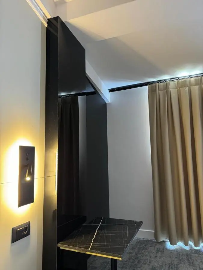 Hotel Consul