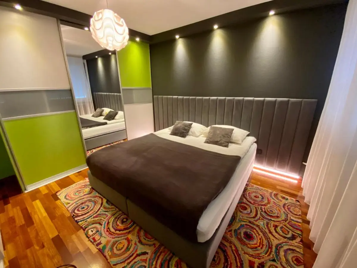 Apartment 8