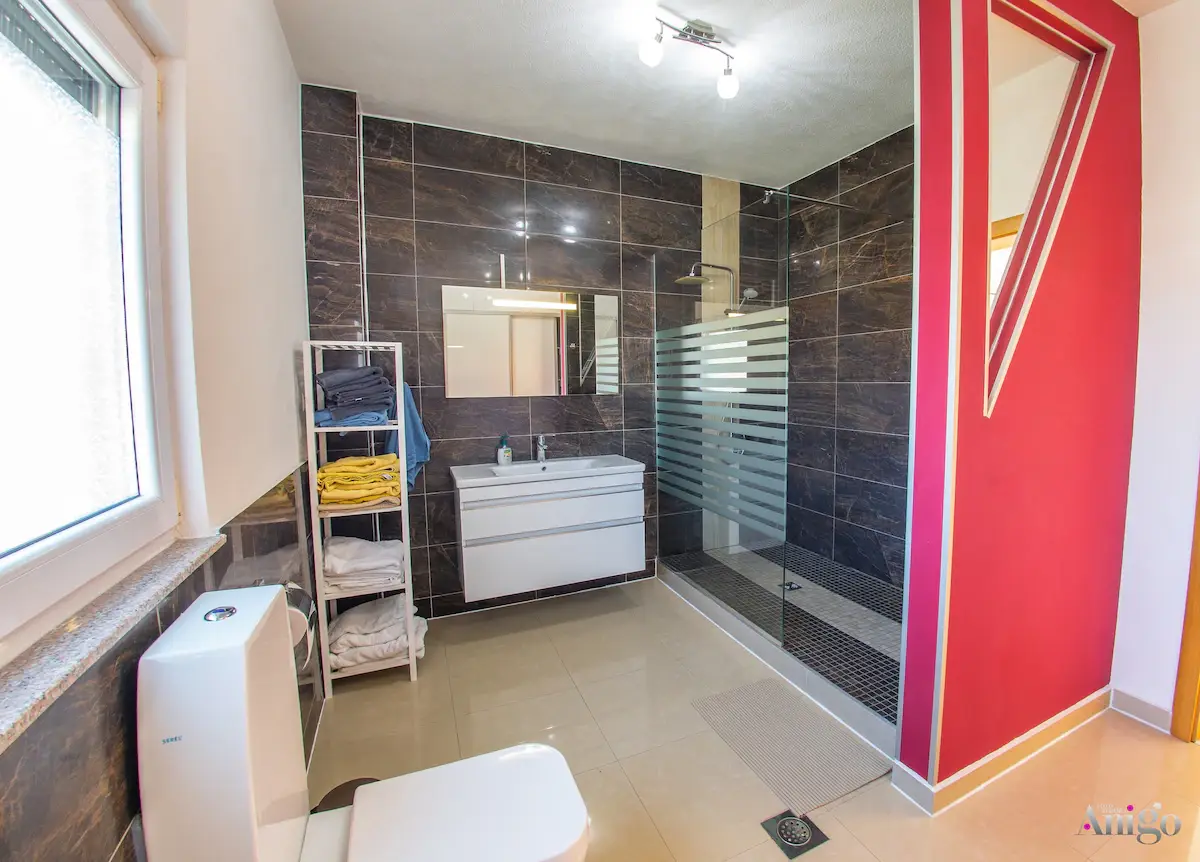 Mostaria House