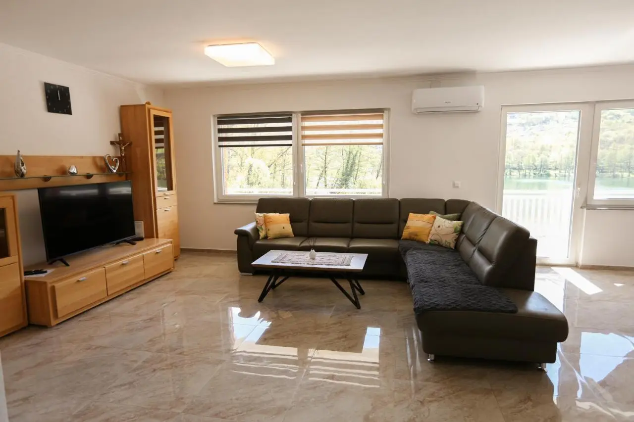 Apartment Baki