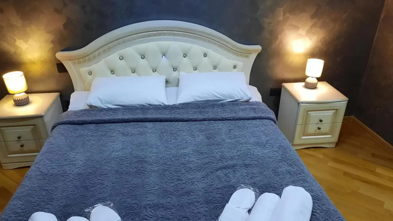 Makos Guest House