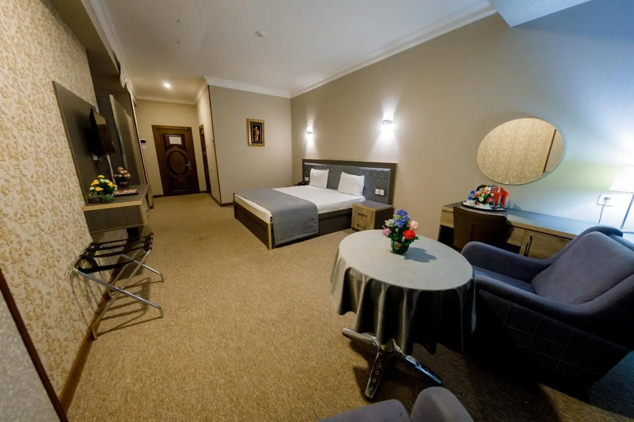 Royal Sapphire Hotel