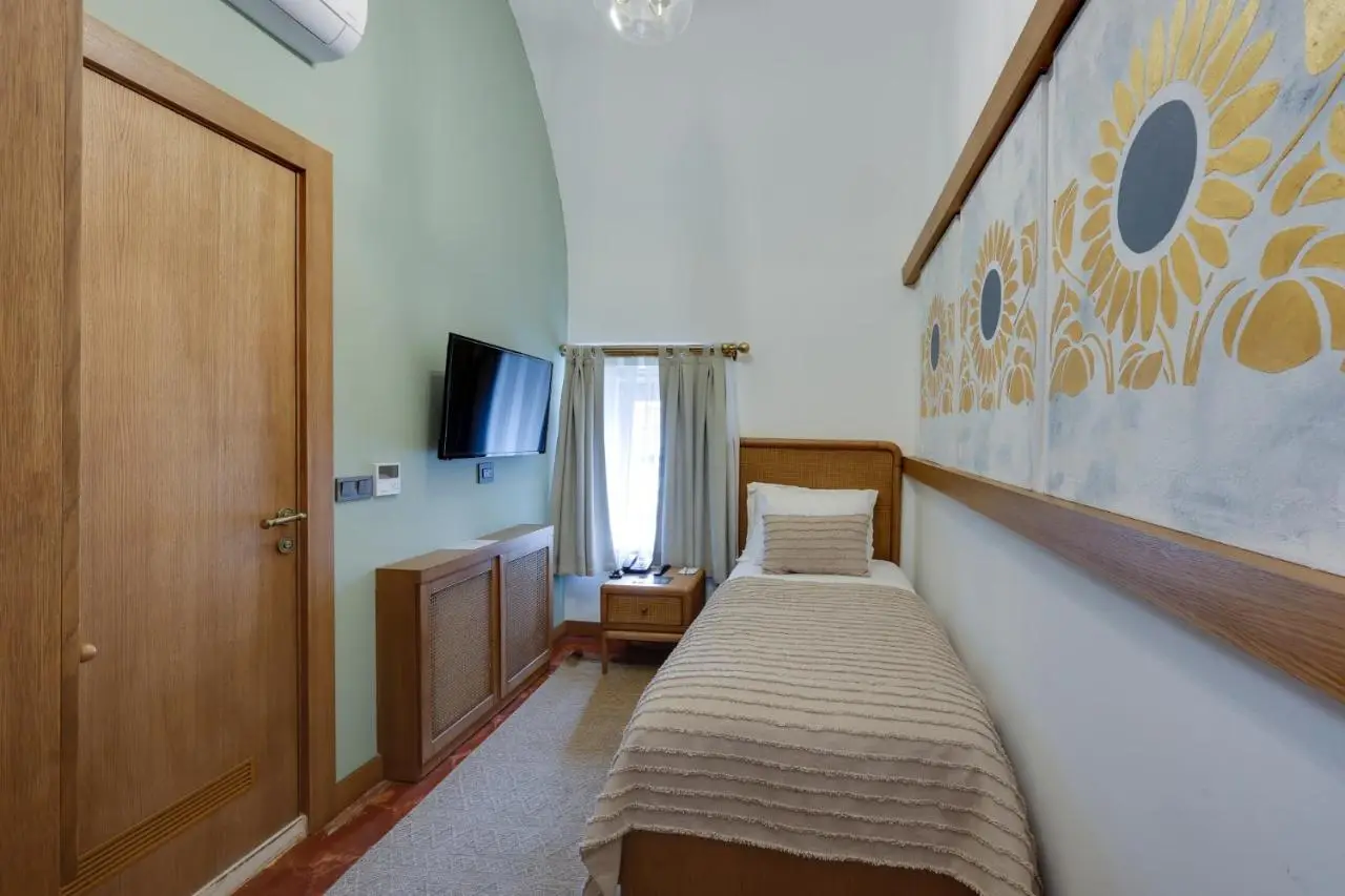 Silk Road Museum Hotel