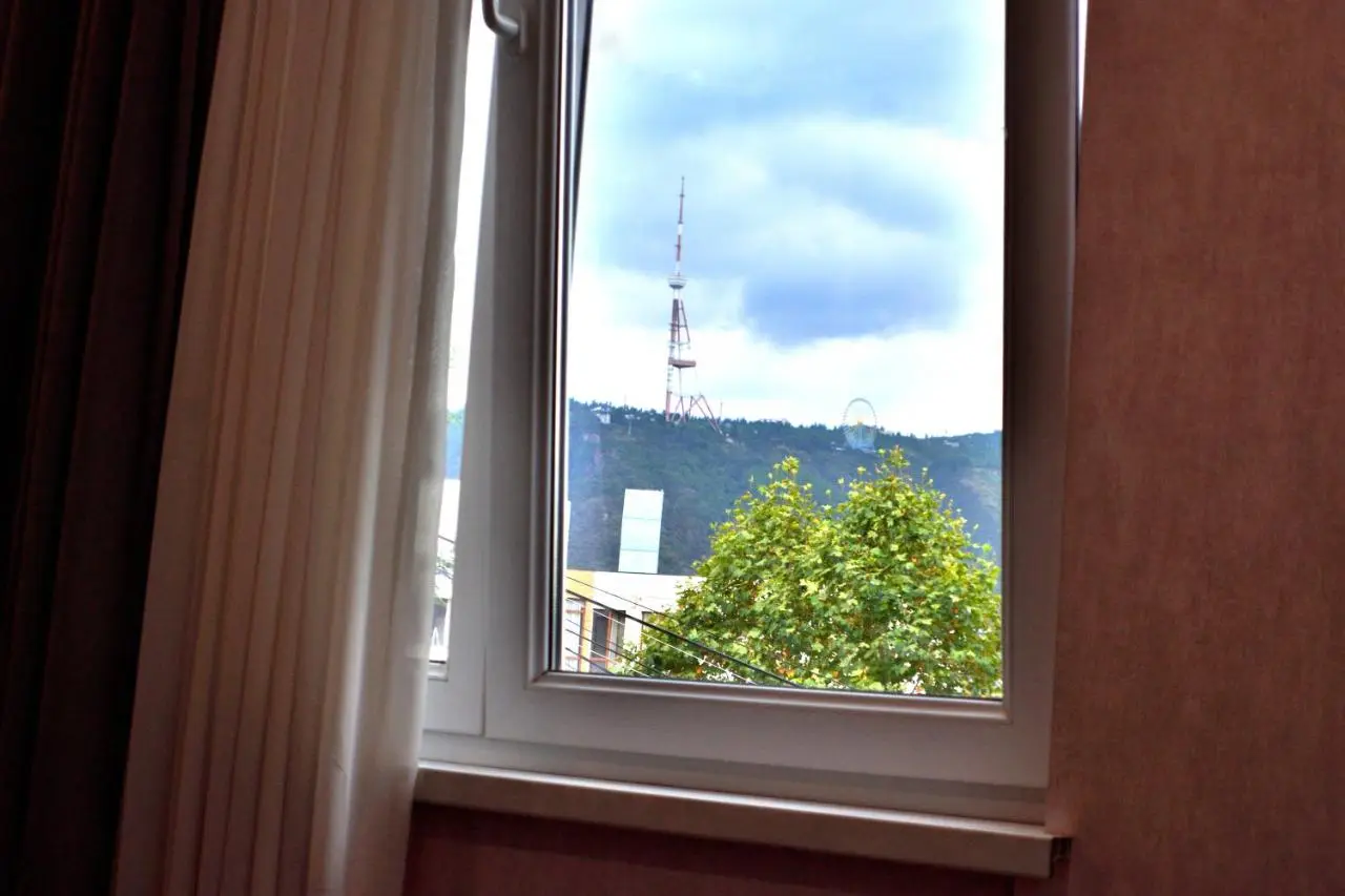 Nikas apartment with balcony in old Tbilisi