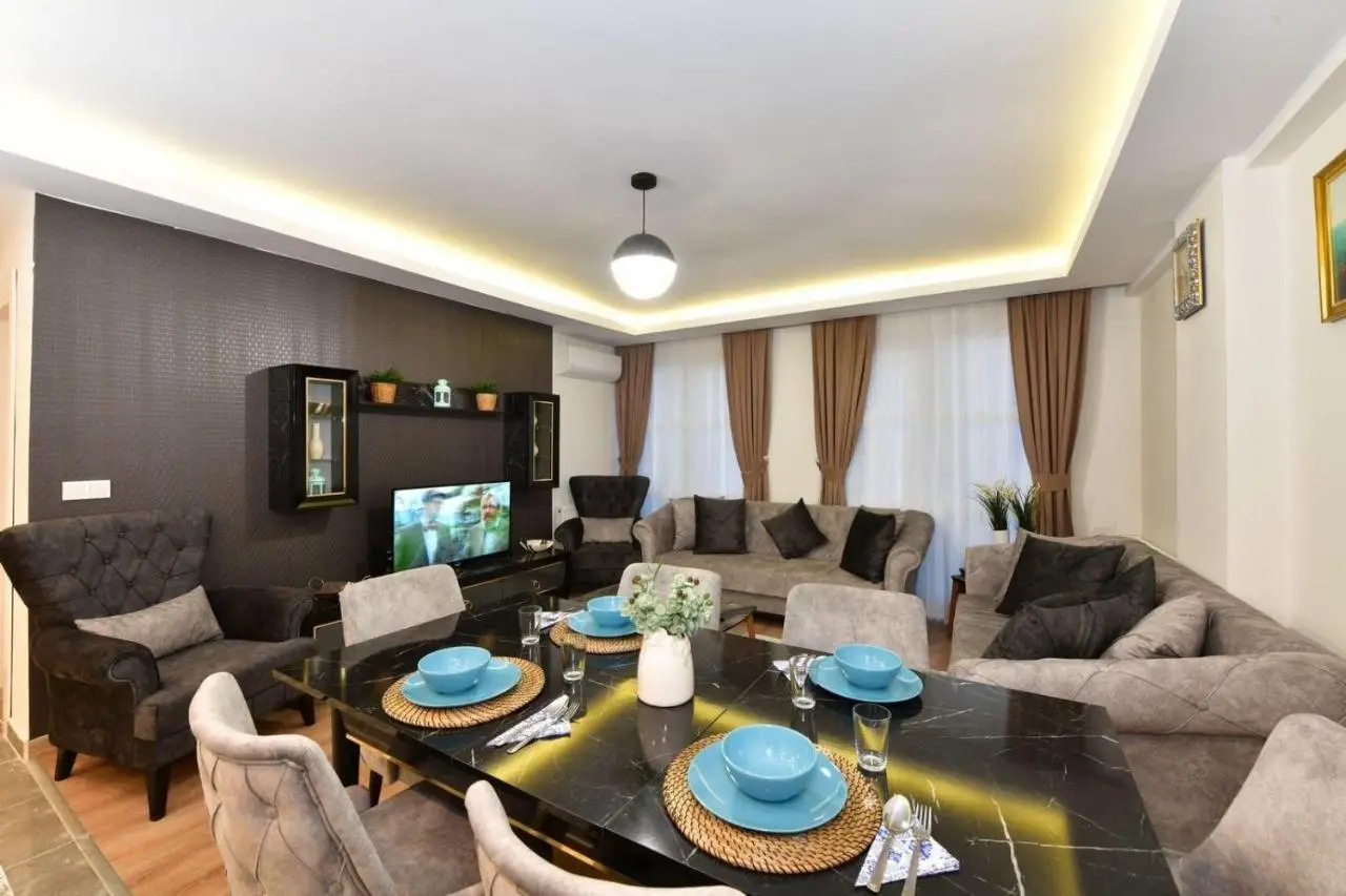 Kardes Apartment