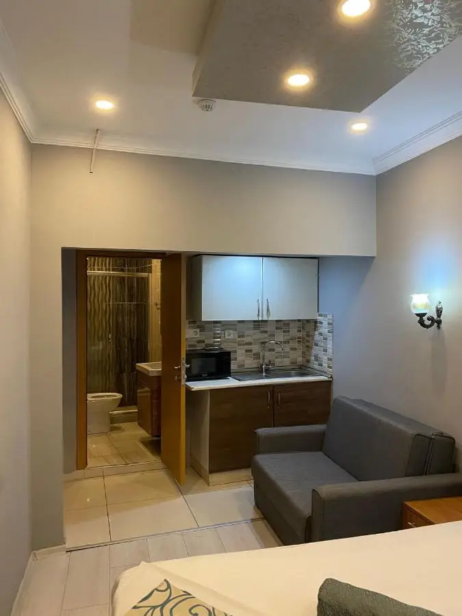Riverland Suites Apart Hotel