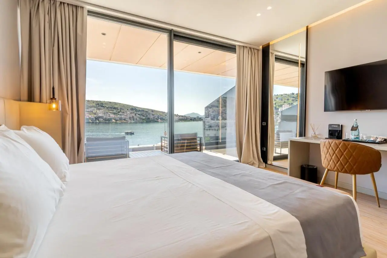 AlYACHT Premium Hotel