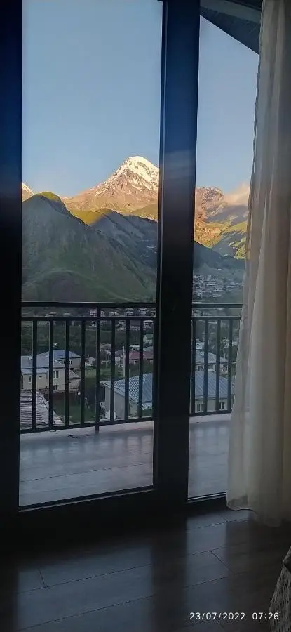 Kazbegi 4U