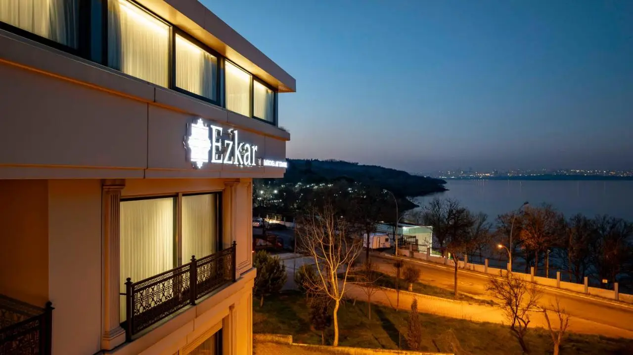 Ezkar Bathonea Art İstanbul