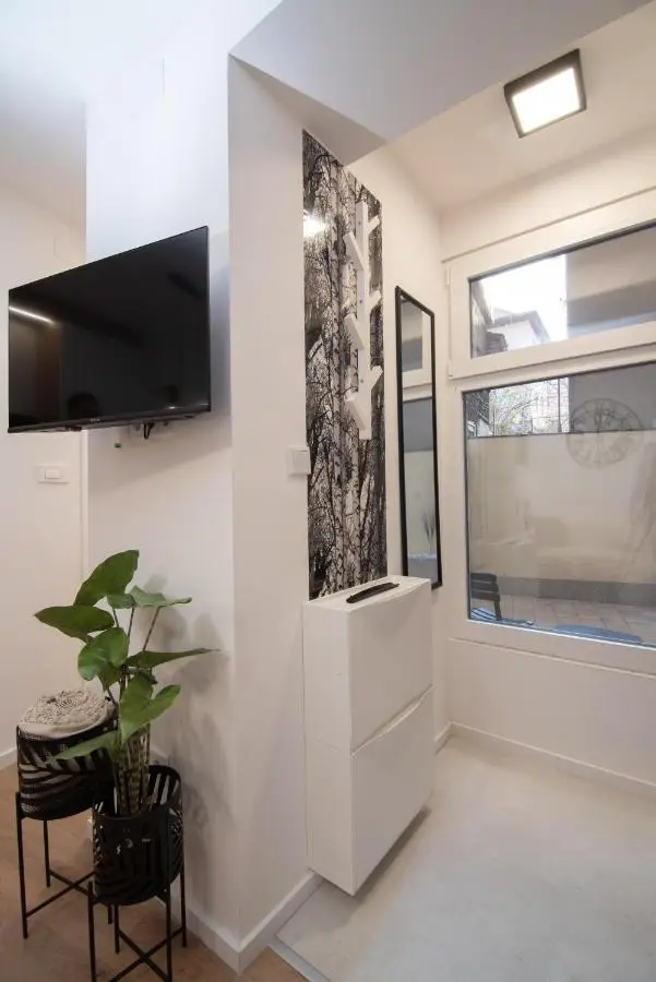 Cute 1BDR in City Center