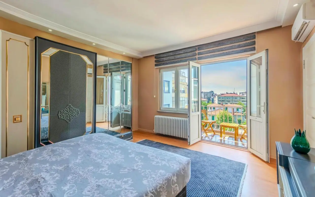 Palas Apartments
