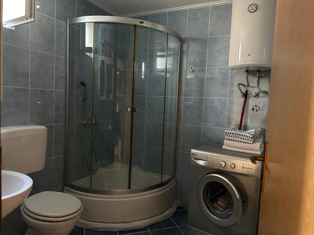 AB Apartmani Radešine