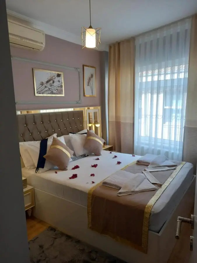 Emirhan Guesthouse & Suites