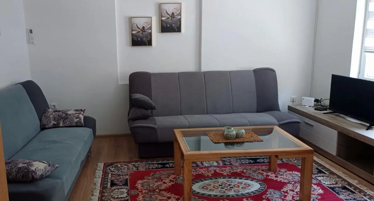 Rose Apartment