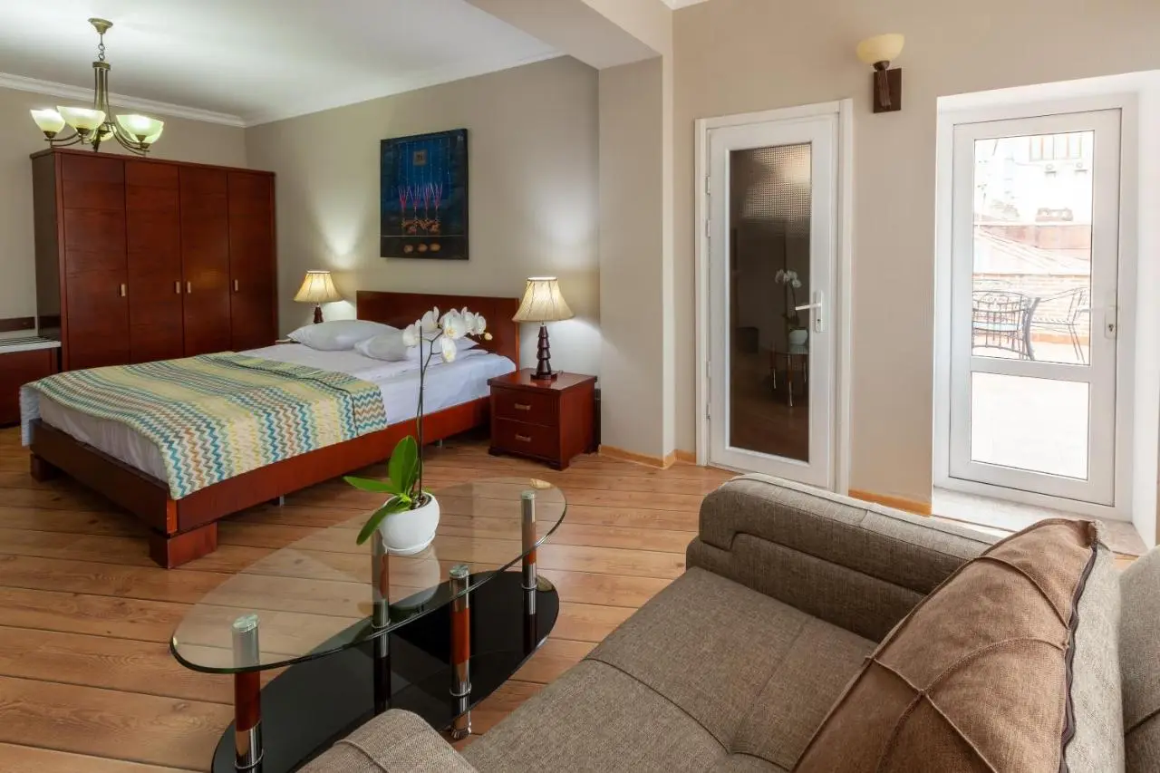 Penthouse Hotel