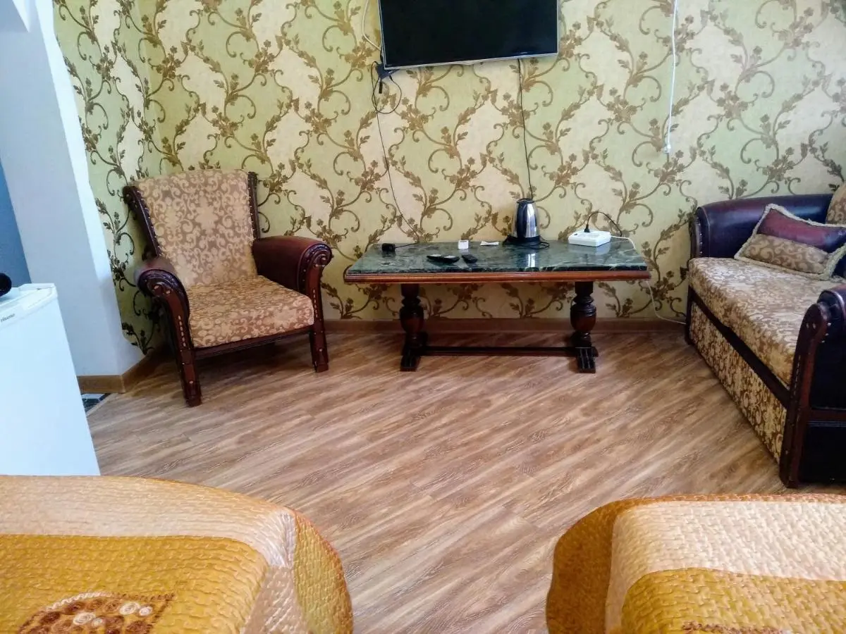 Hotel Edemi Castle