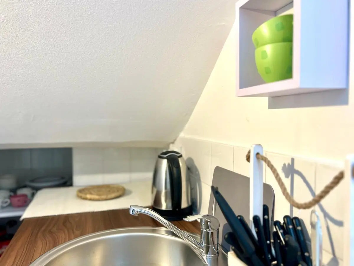 Modern Two-Bedroom Apartment with Garden & Parking
