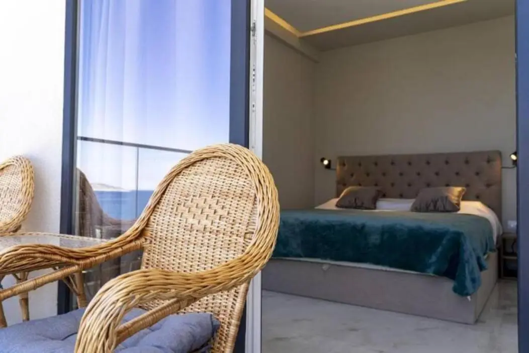 Beachfront Apartments- Horizon Residence