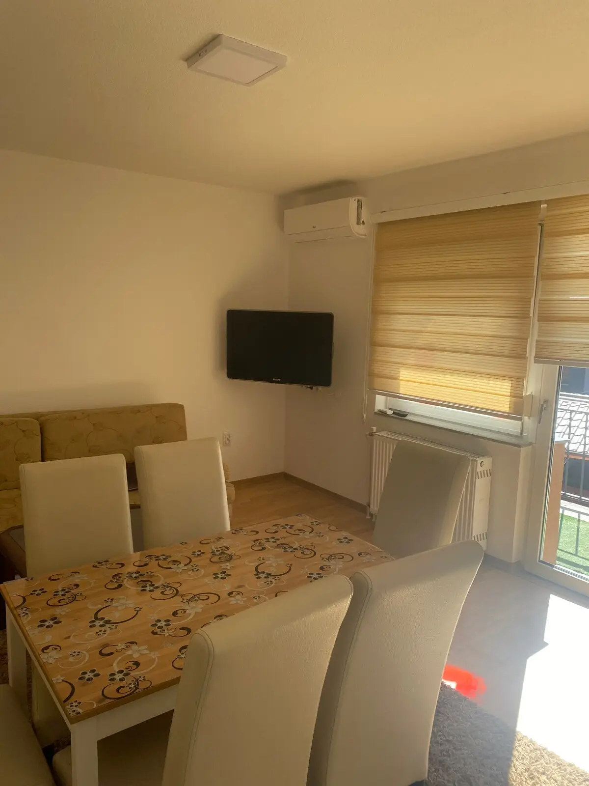 Big flat (to 6 peoples) near the Center