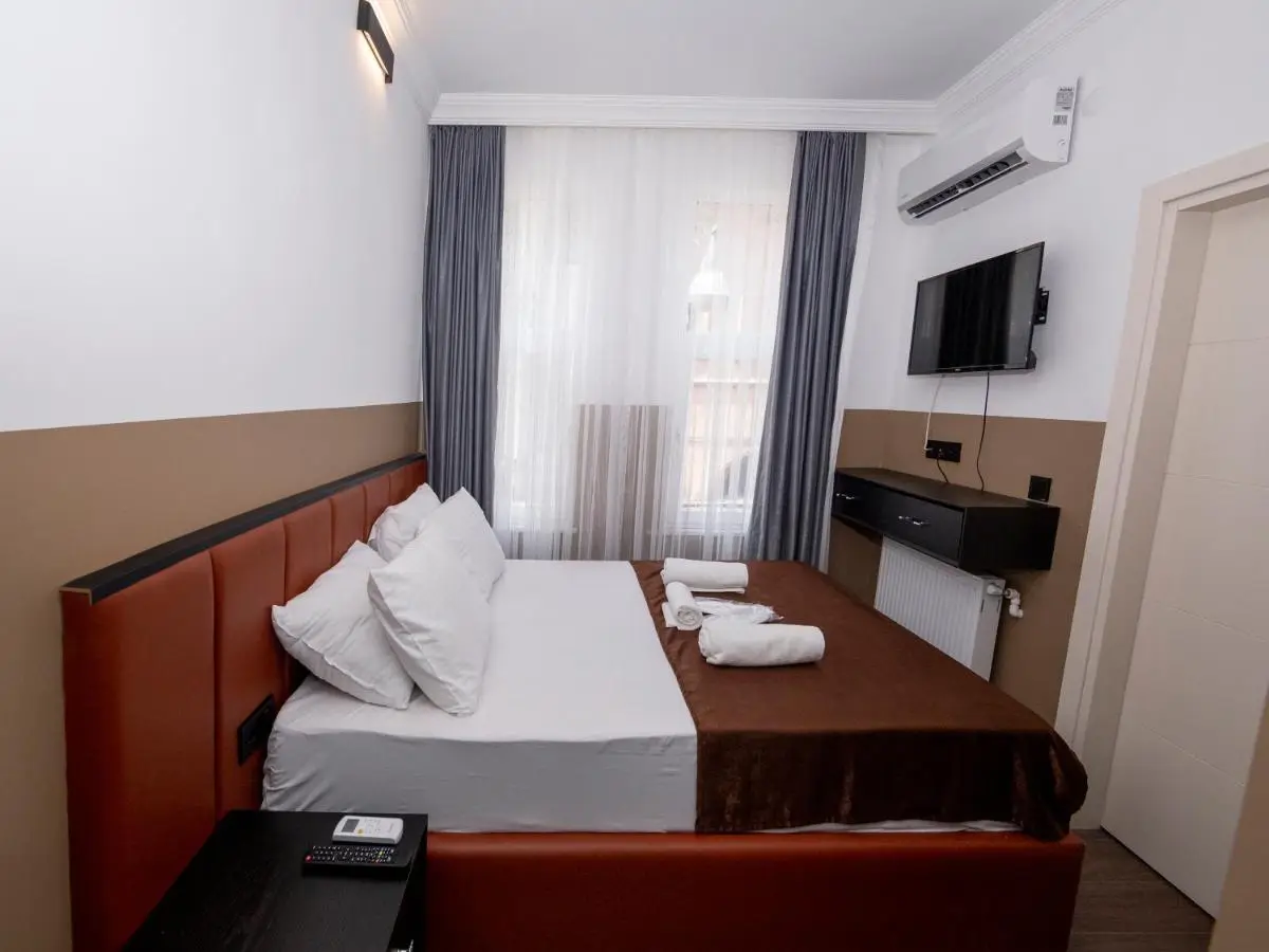Miss Suite