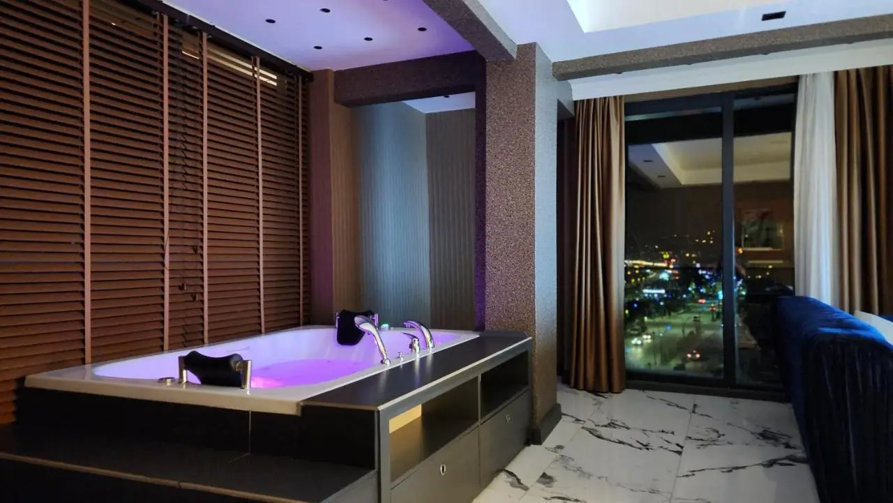 AYATOURE HOTEL
