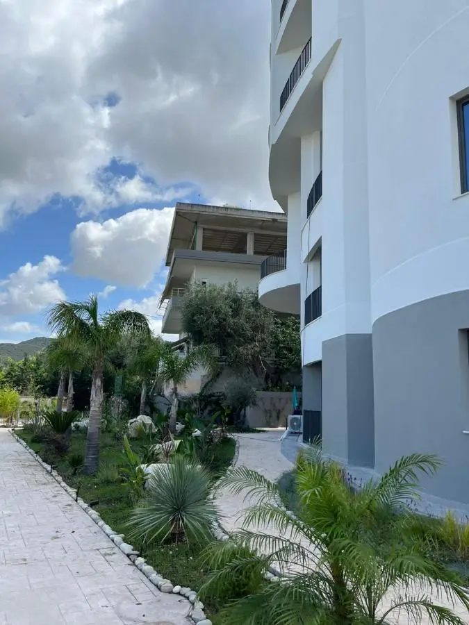 Emera Apartments