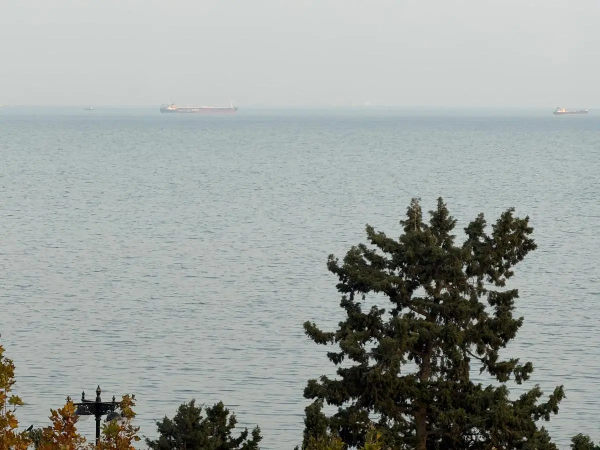 Sea view maiden apart